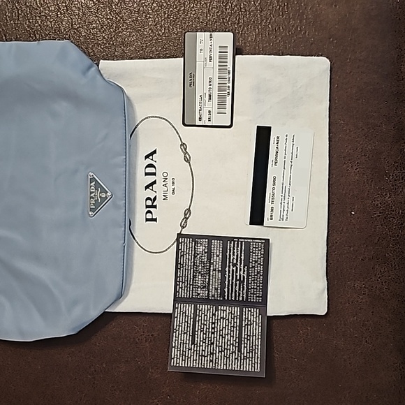 Vintage PRADA Tessuto handbag. Pristine Condition! - Picture 9 of 9